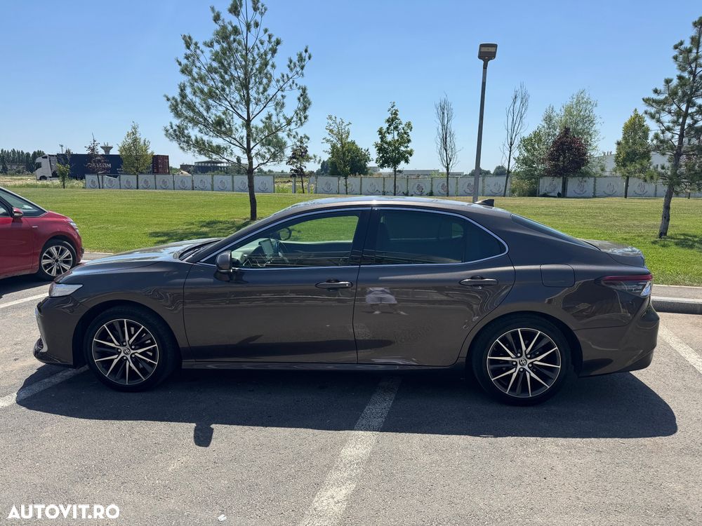 Toyota Camry 2.5 Exclusive - 19