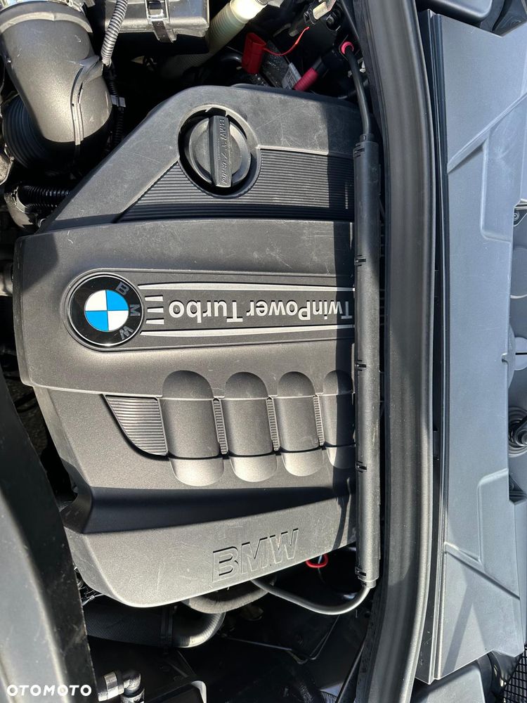 BMW X1 sDrive18d Sport Line - 11