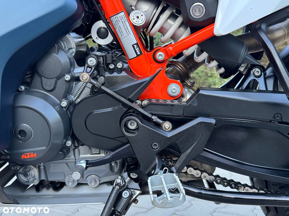 KTM Adventure 890 - 27