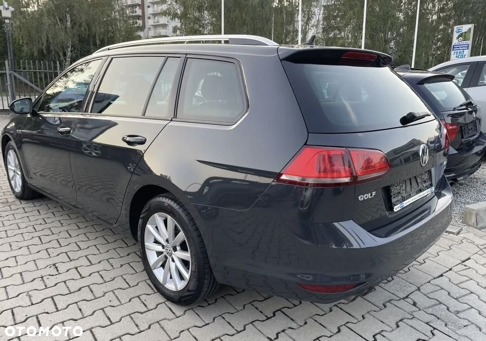 Volkswagen Golf - 4
