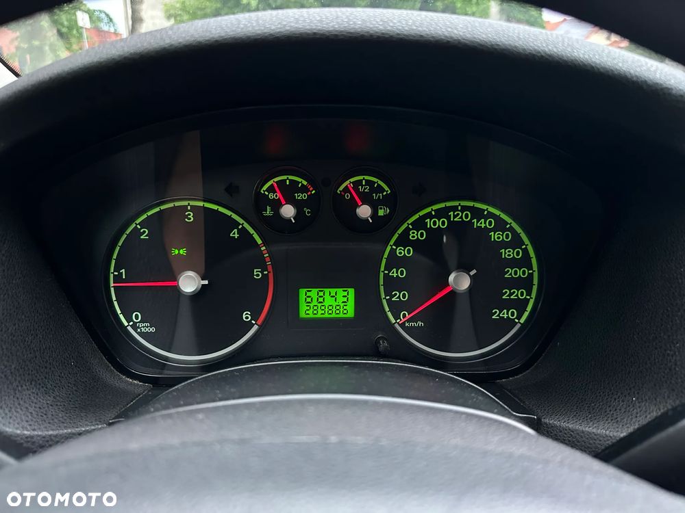 Ford Focus - 15