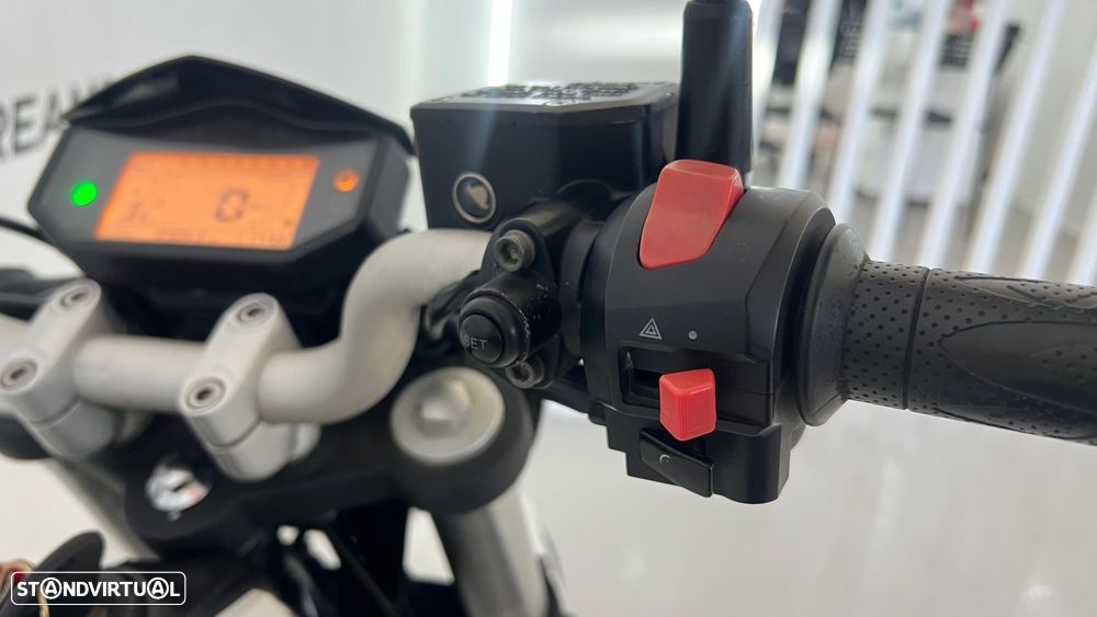 Keeway RKF 125 - 8