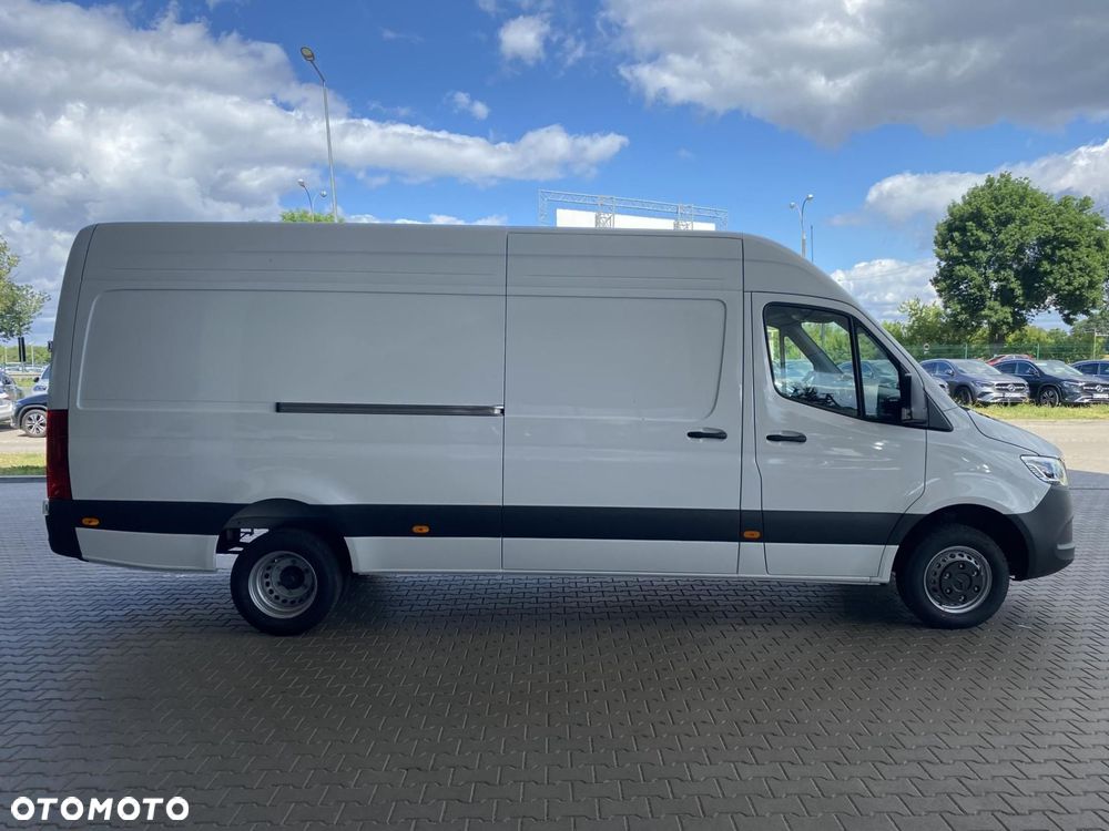 Mercedes-Benz Sprinter - 5