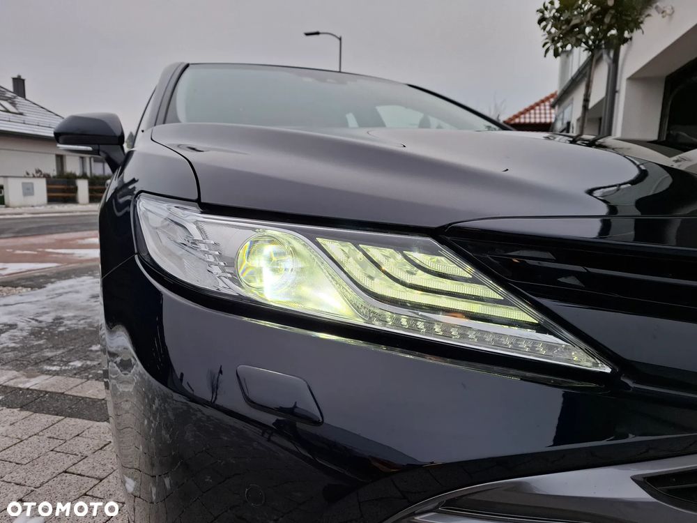 Toyota Camry 2.5 Hybrid Executive CVT - 3