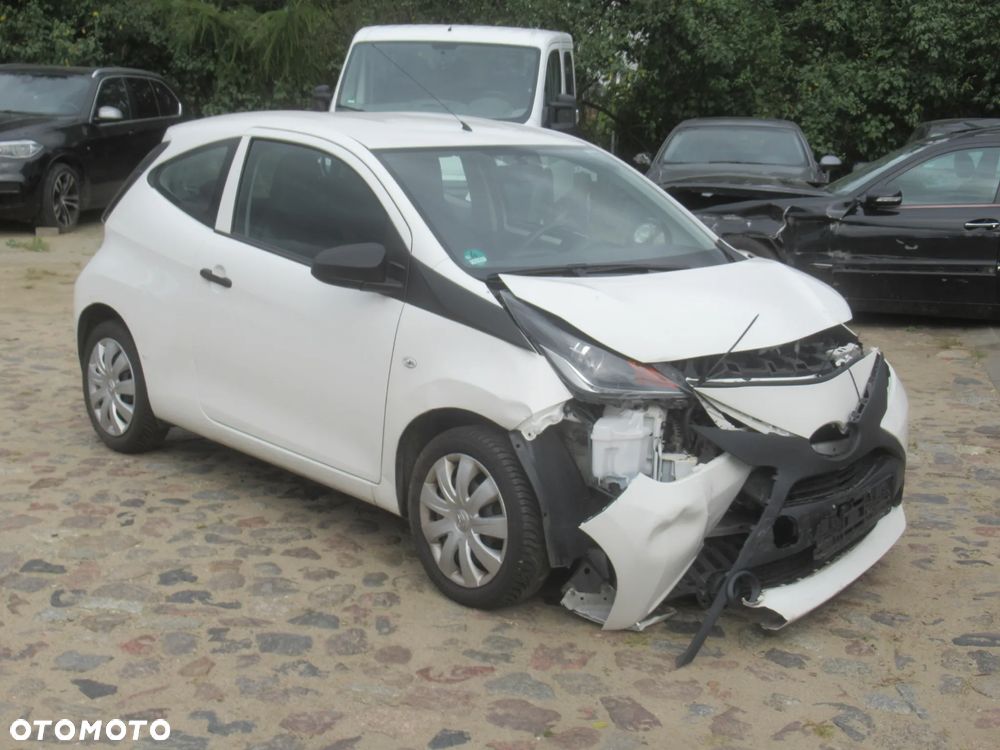 Toyota Aygo 1.0 VVT-i Sprint EU6 - 9