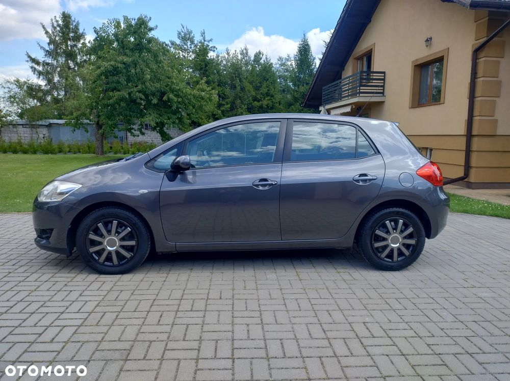 Toyota Auris 1.6 VVT-i Executive - 13