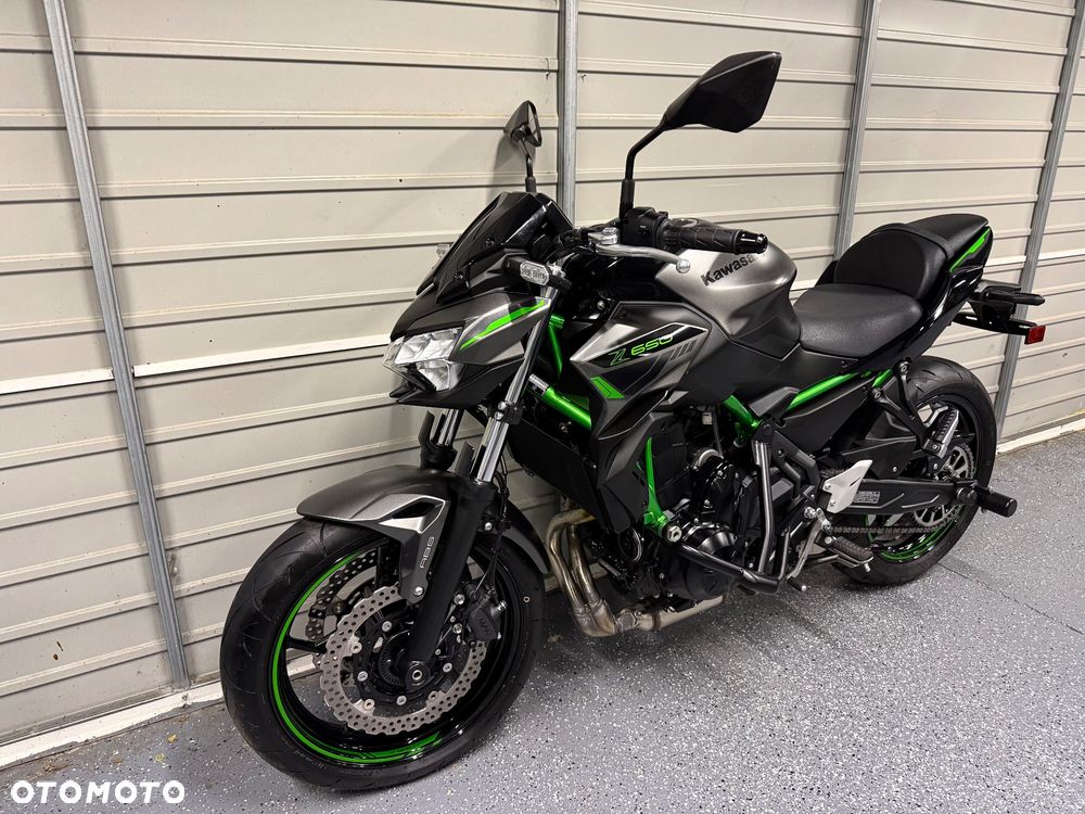 Kawasaki Z - 12