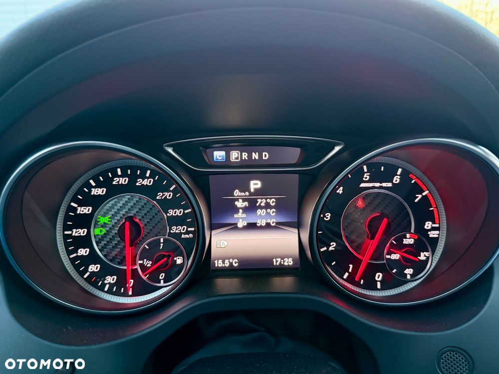 Mercedes-Benz CLA - 13