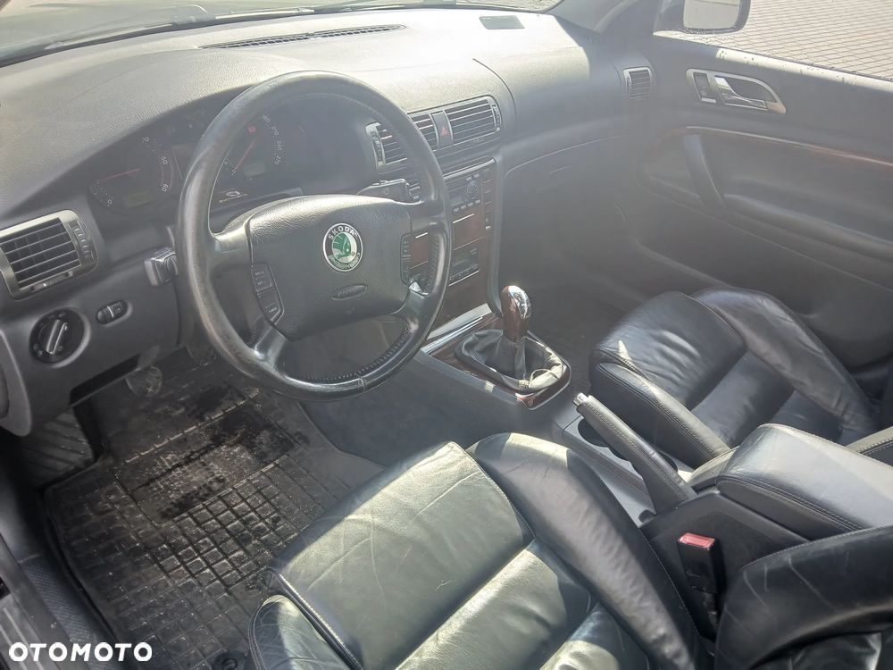 Skoda Superb 2.0 TDI DPF Platinum - 11
