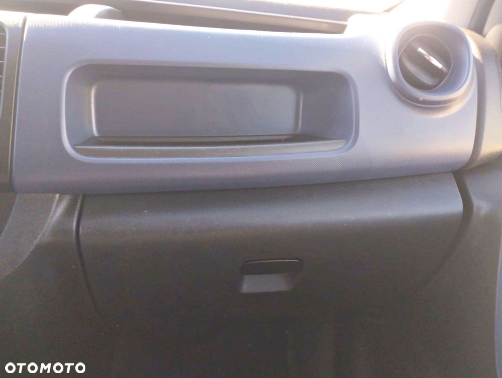 Opel Vivaro Chłodnia 125KM Multitemperatura 2 zasilania chłodni - 23