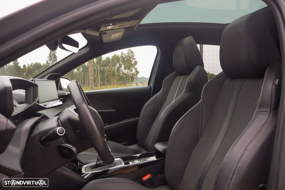 Peugeot 208 PureTech 100 GT - 18