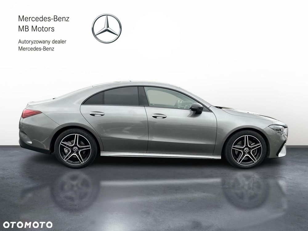 Mercedes-Benz CLA 200 AMG Line 7G-DCT - 7