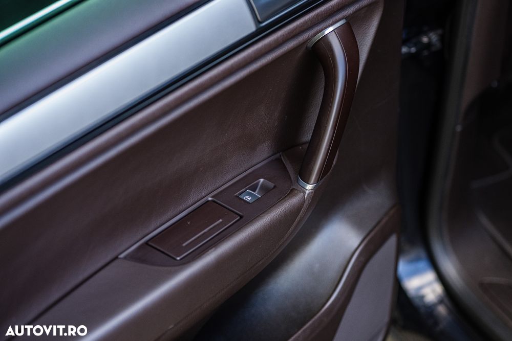 Volkswagen Touareg 3.0 V6 TDI BMT - 34