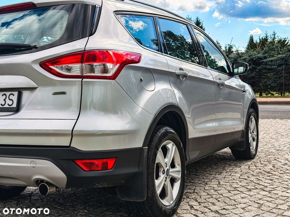 Ford Kuga 1.5 EcoBoost 2x4 Titanium - 11