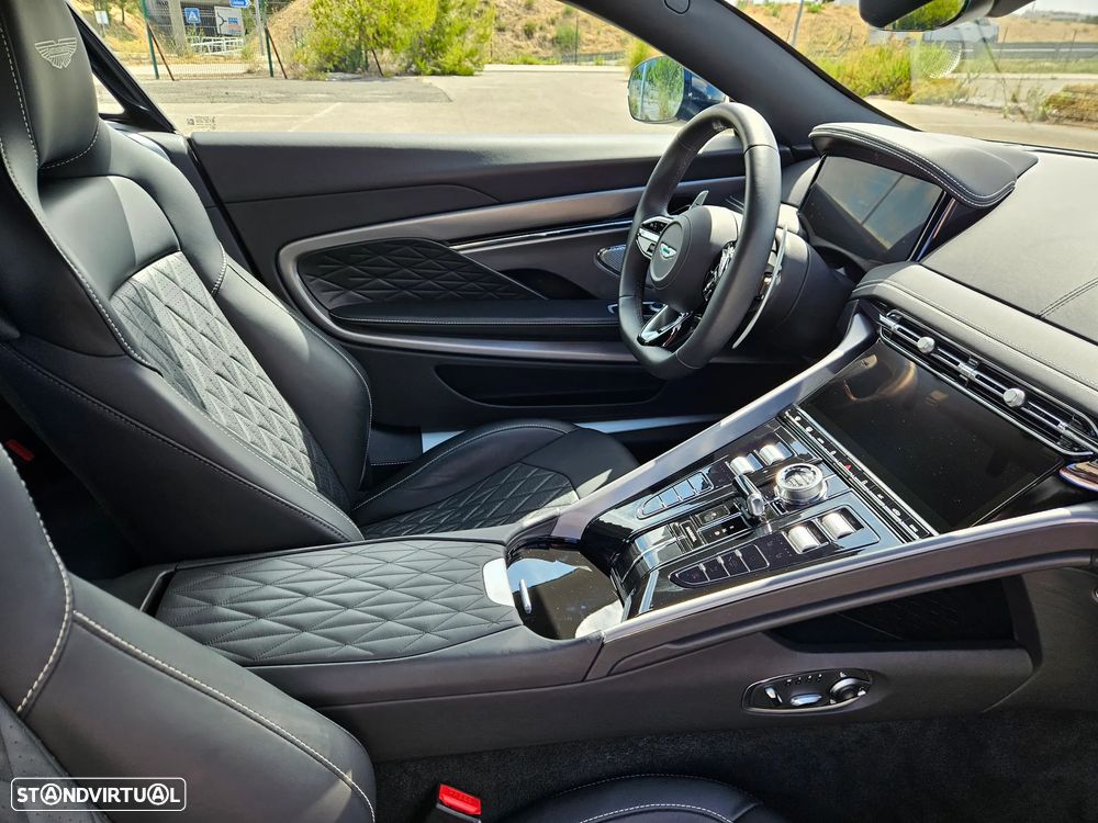Aston Martin DB12 Coupé V8 - 18
