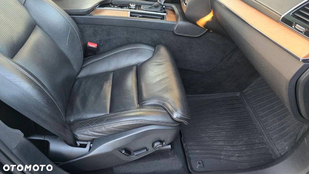 Volvo XC 90 D5 AWD Inscription 7os - 16