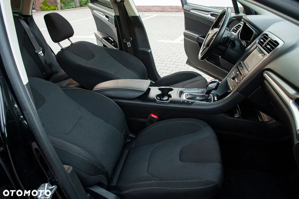 Ford Mondeo 2.0 TDCi STart-Stopp PowerShift-Aut Titanium - 24