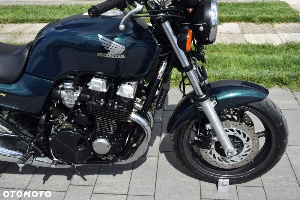 Honda CB - 8