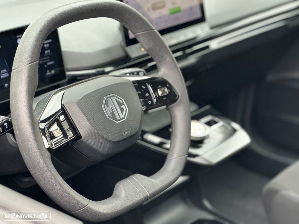 MG MG4 51 kWh Standard - 12