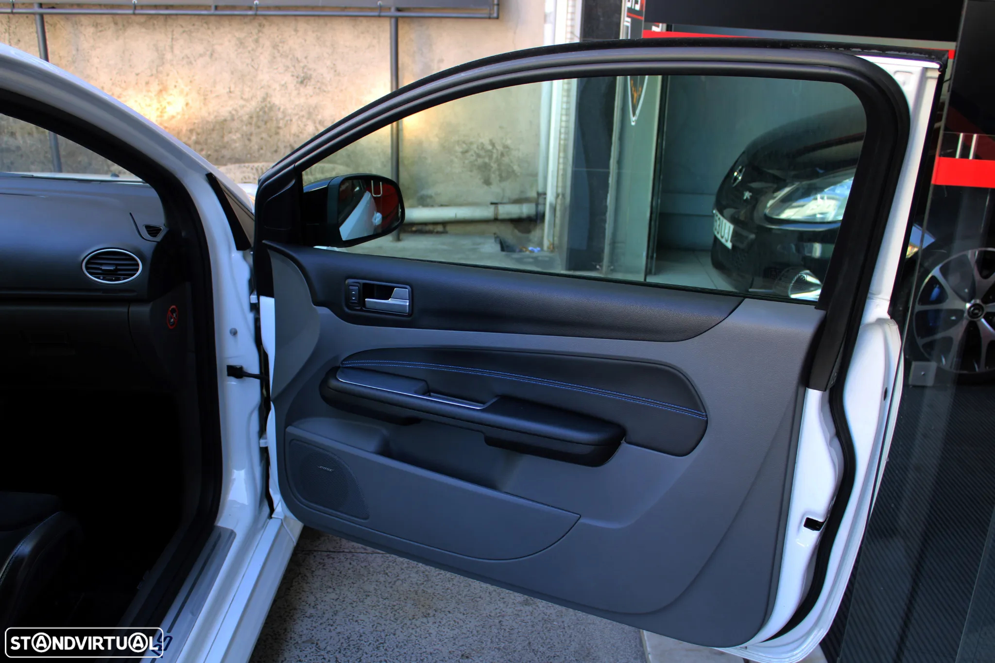 Ford Focus 2.5 T RS - 24