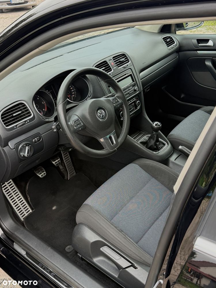 Volkswagen Golf 1.6 TDI DPF Style - 14