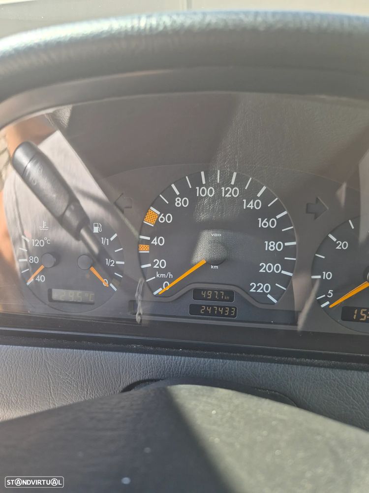 Mercedes-Benz C 220 D Elegance - 6