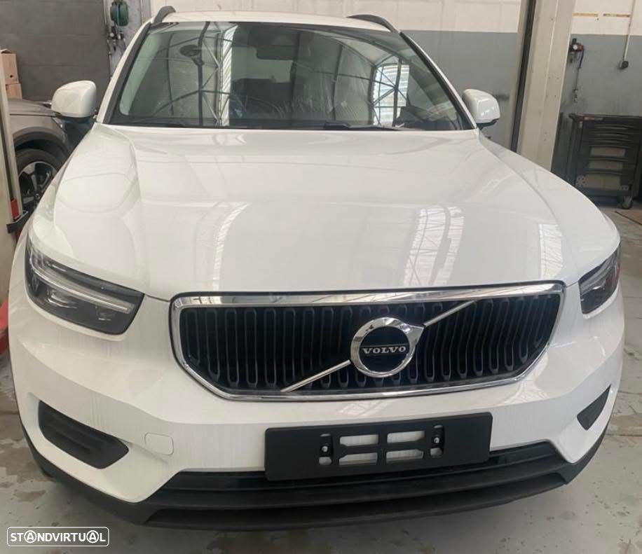 Volvo XC 40 2.0 D3 Momentum Core - 1