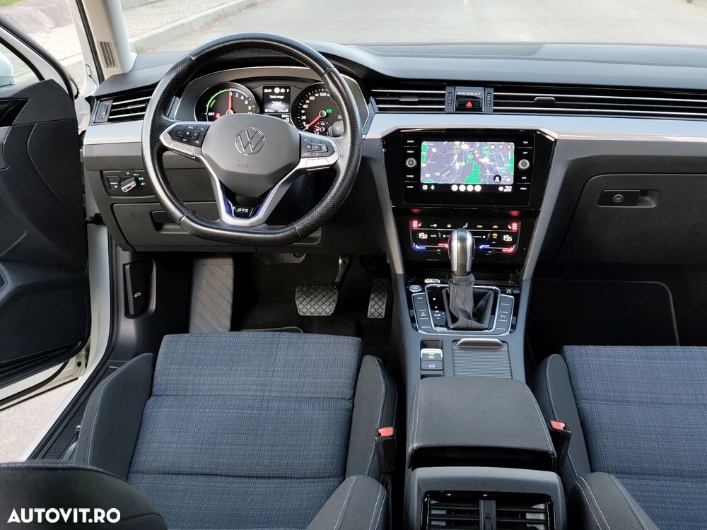 Volkswagen Passat - 5