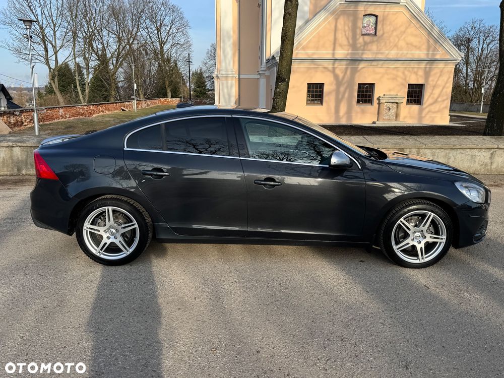 Volvo S60 D3 Summum - 10