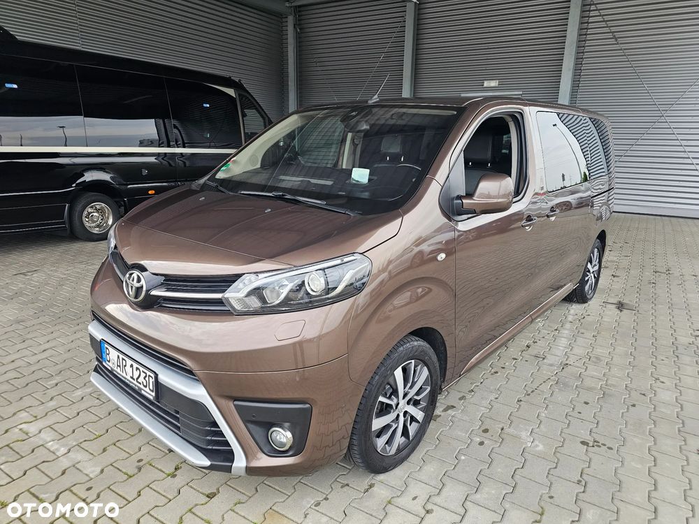 Toyota Proace Verso 2,0-l-D-4D L1 (7-Si.) Autm Executive - 10