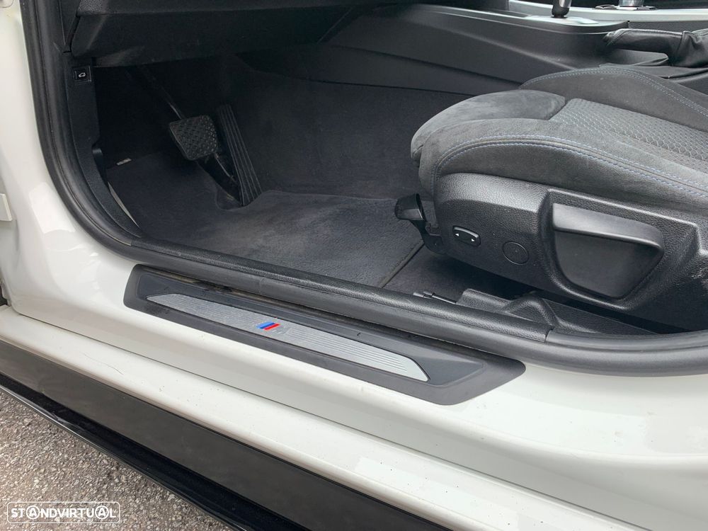 BMW 320 d Auto Pack M - 11