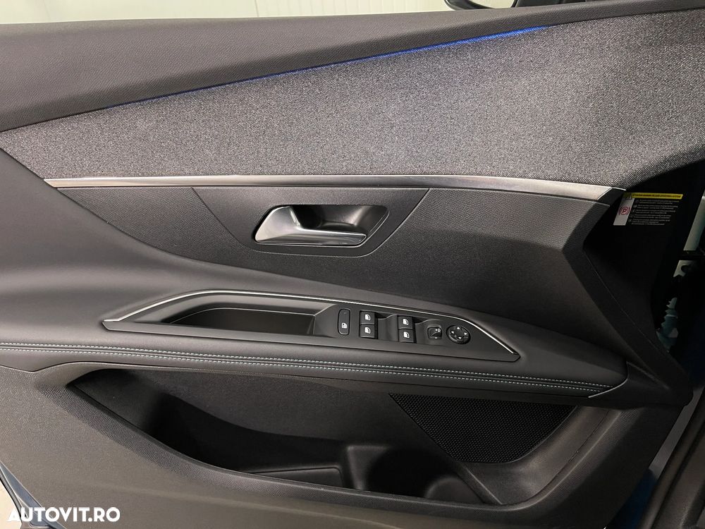 Peugeot 3008 Plug-In Hybrid 225 e-EAT8 Allure Pack - 28