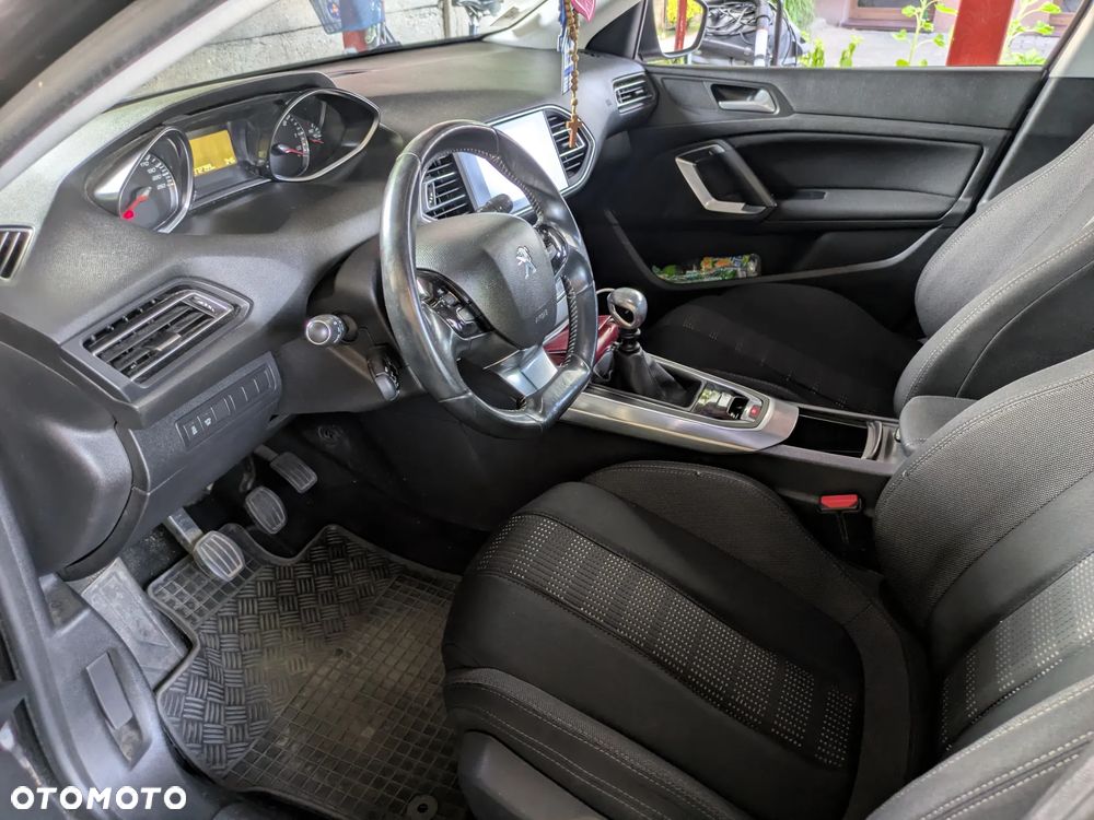 Peugeot 308 1.6 BlueHDi Allure S&S - 8