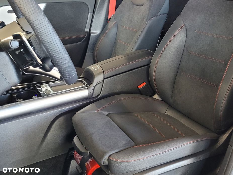 Mercedes-Benz GLA AMG 35 mHEV 4-Matic 8G-DCT - 7