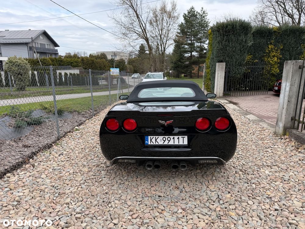 Chevrolet Corvette - 11