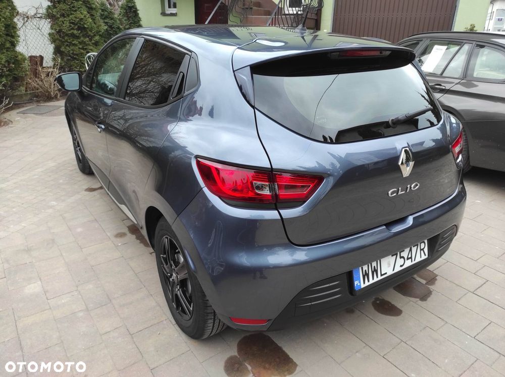 Renault Clio - 6