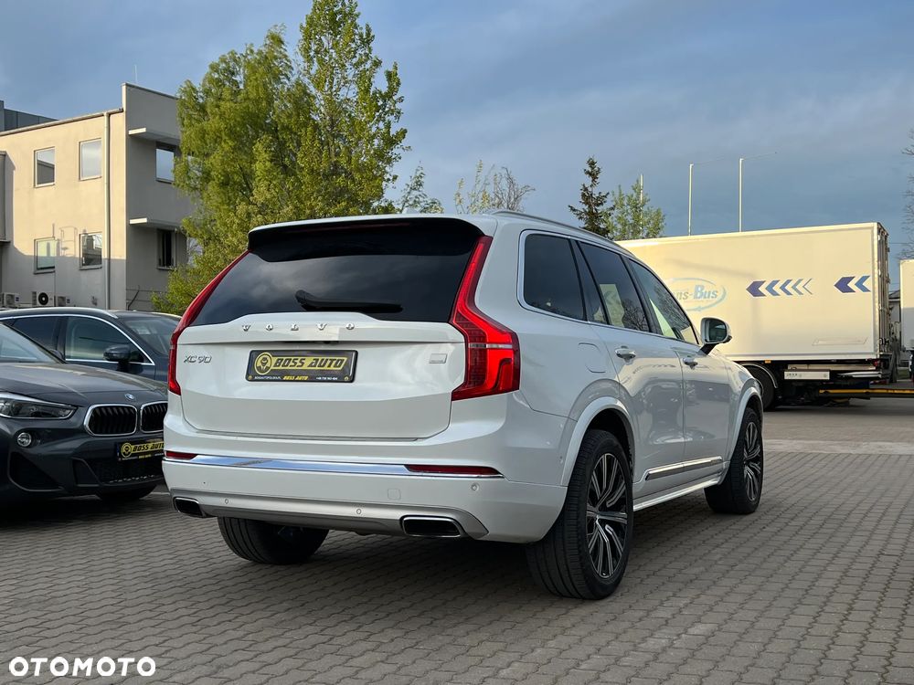 Volvo XC 90 - 9