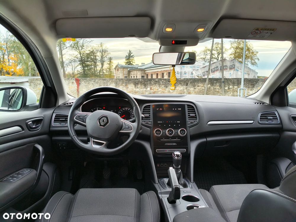 Renault Megane 1.5 Blue dCi Zen - 9