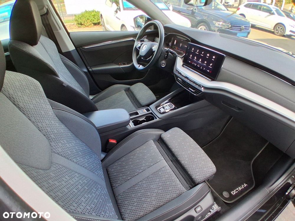 Skoda Octavia 2.0 TDI Style DSG - 11