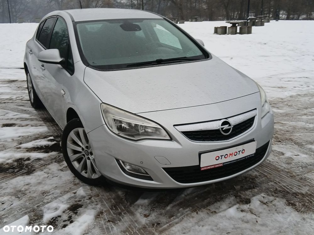 Opel Astra 1.4 Turbo 150 Jahre - 2