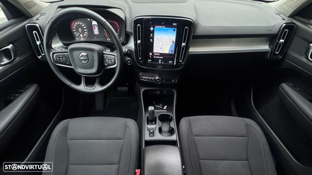 Volvo XC 40 1.5 T5 PHEV Momentum Plus - 12