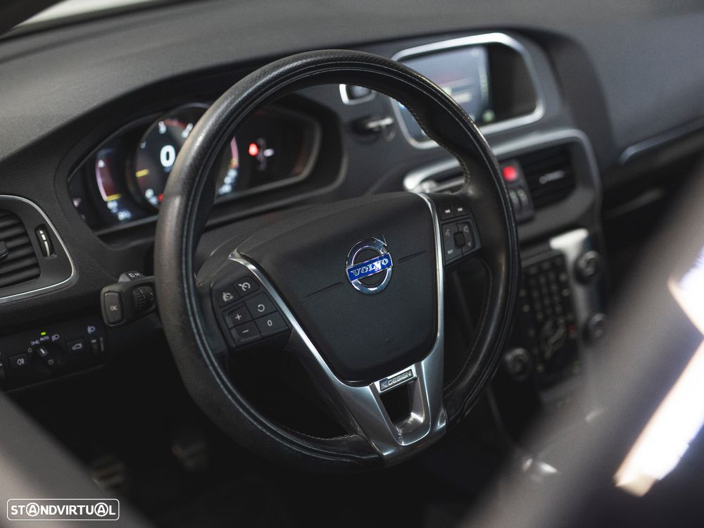 Volvo V40 2.0 D2 R-Design - 13