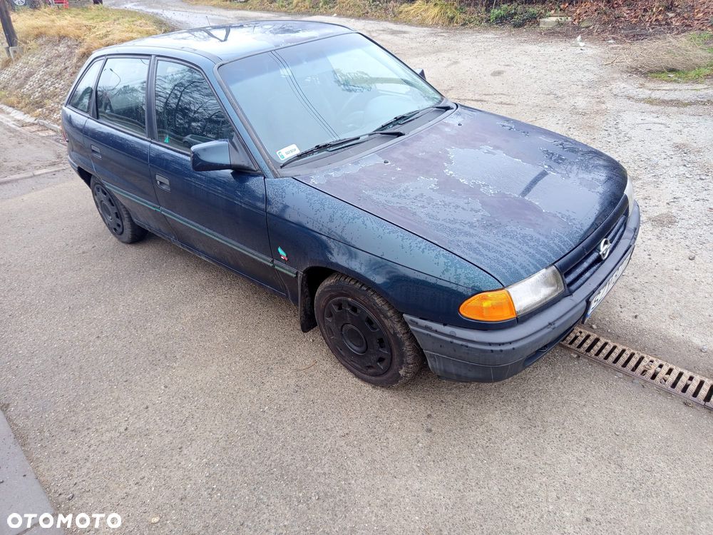 Opel Astra - 4
