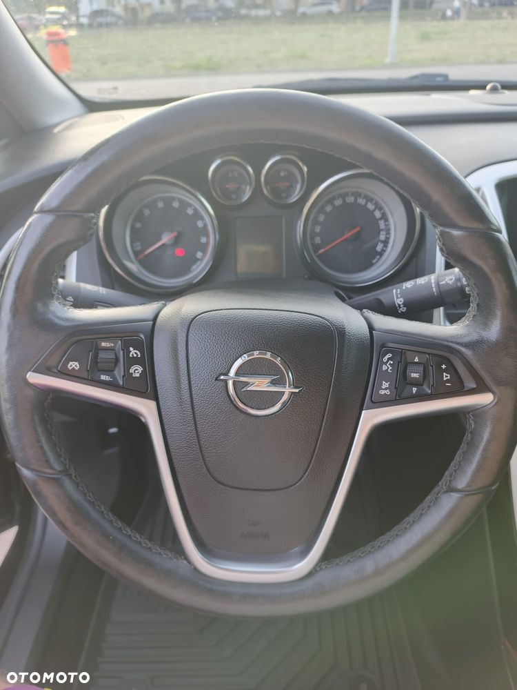 Opel Astra 1.4 T Sport S&S - 28