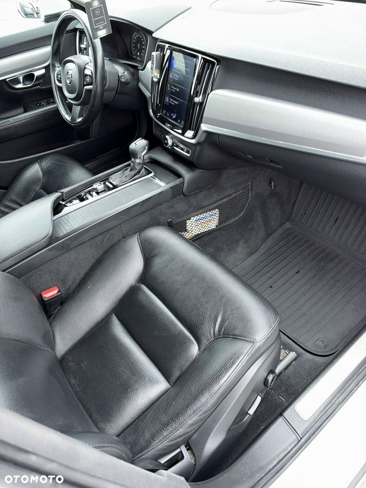 Volvo V90 D4 Momentum - 15