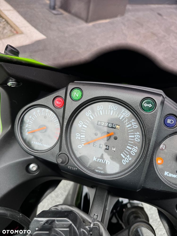 Kawasaki Ninja 250R - 7