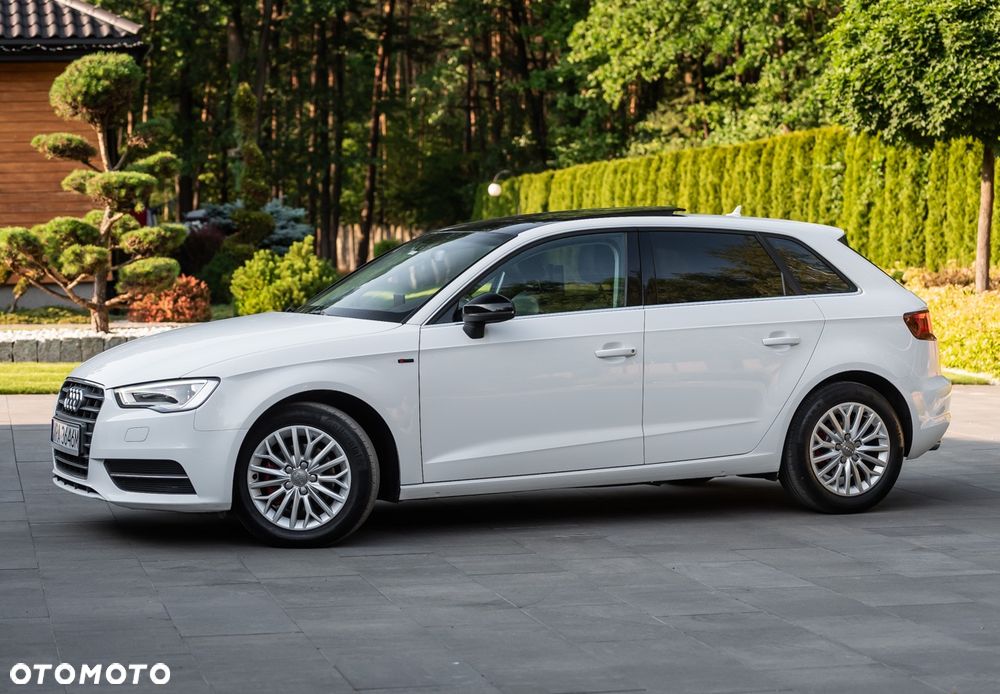 Audi A3 Sportback 2.0 TDI (clean diesel) S line Sportpaket - 4