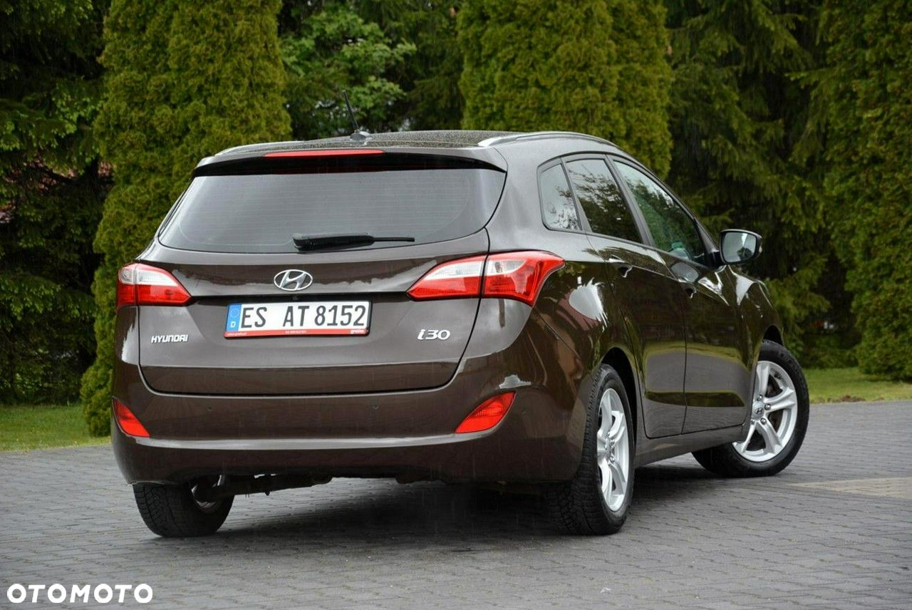 Hyundai i30 Kombi 1.4 Trend - 14