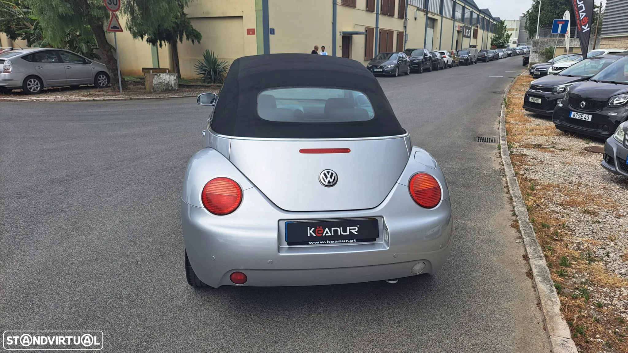 VW New Beetle Cabriolet 1.9 TDi - 25