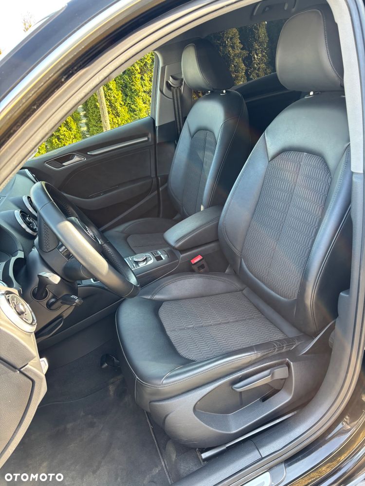 Audi A3 Sportback - 12